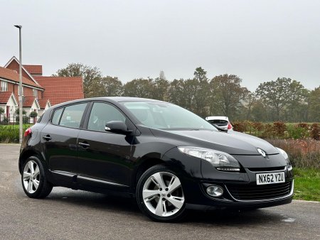 RENAULT MEGANE 1.6 16V Dynamique TomTom Euro 5 5dr