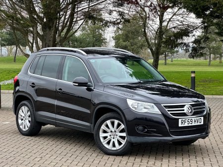 VOLKSWAGEN TIGUAN 2.0 TDI SE 4WD Euro 5 5dr